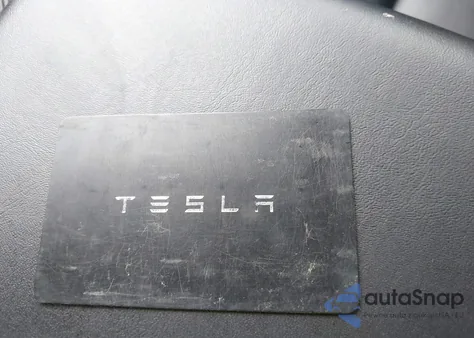 2020 Tesla Model 3 Performance Dual Motor All-Wheel Drive z USA, uszkodzony, nr VIN 5YJ3E1EC9LF641371
